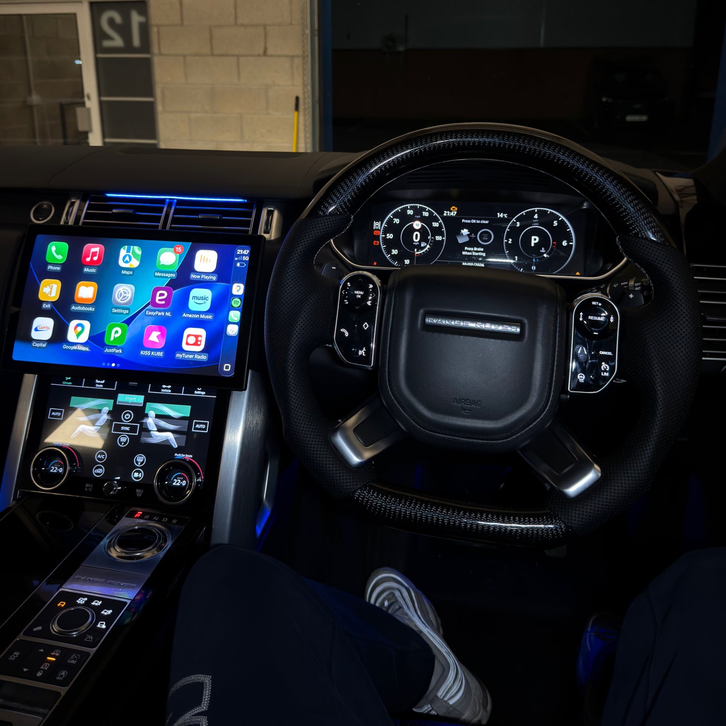 Range Rover Vogue L405 13.3" Touch Screen Upgrade