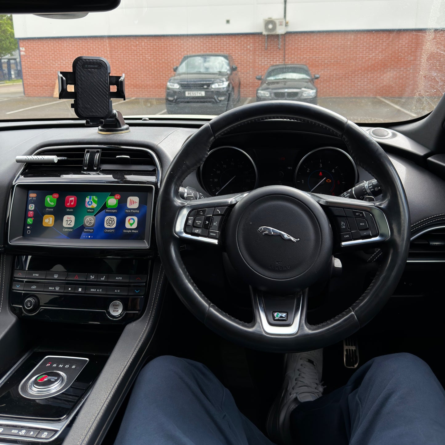 Jaguar XE/XF/F-Pace 10.25" Screen Upgrade with Apple CarPlay