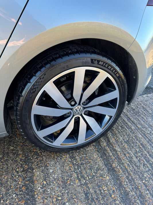 Car Cleaning Hacks: Keep Your Interior Spotless on a Budget