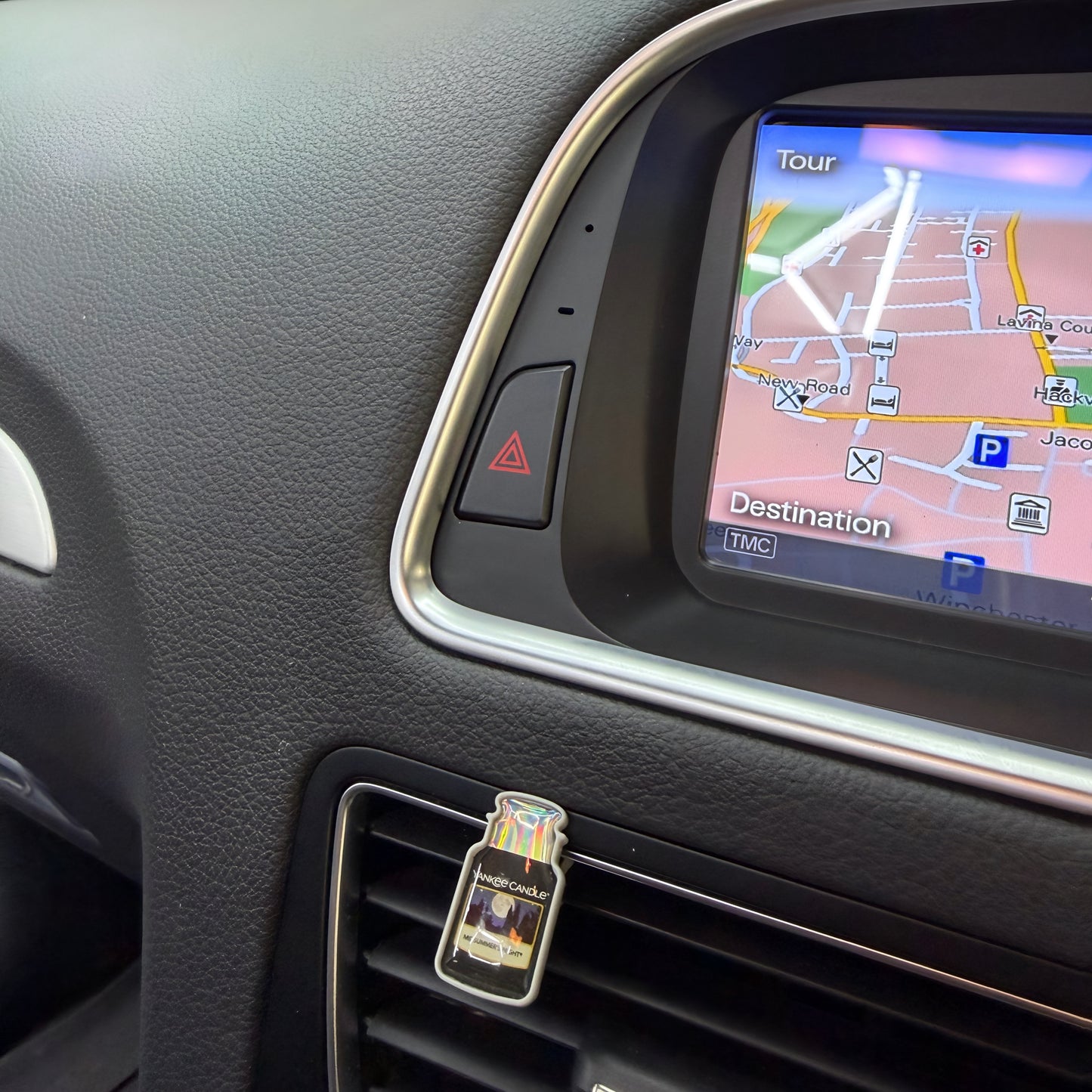 Audi Q5 8.8" Touch Screen Upgrade (2008–2017)