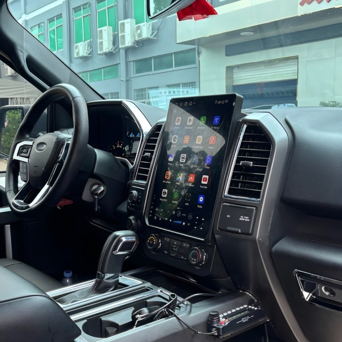 Ford Raptor F150 14.5" Tesla Style Screen Upgrade