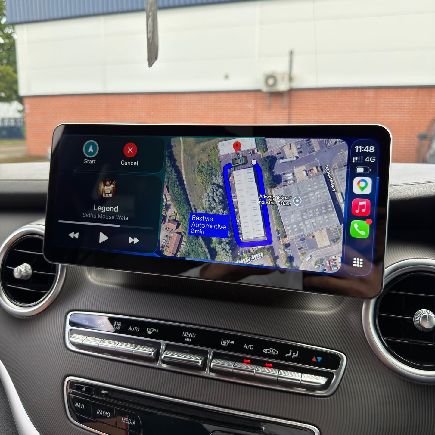 Mercedes-Benz V-Class 12.3" Screen Upgrade