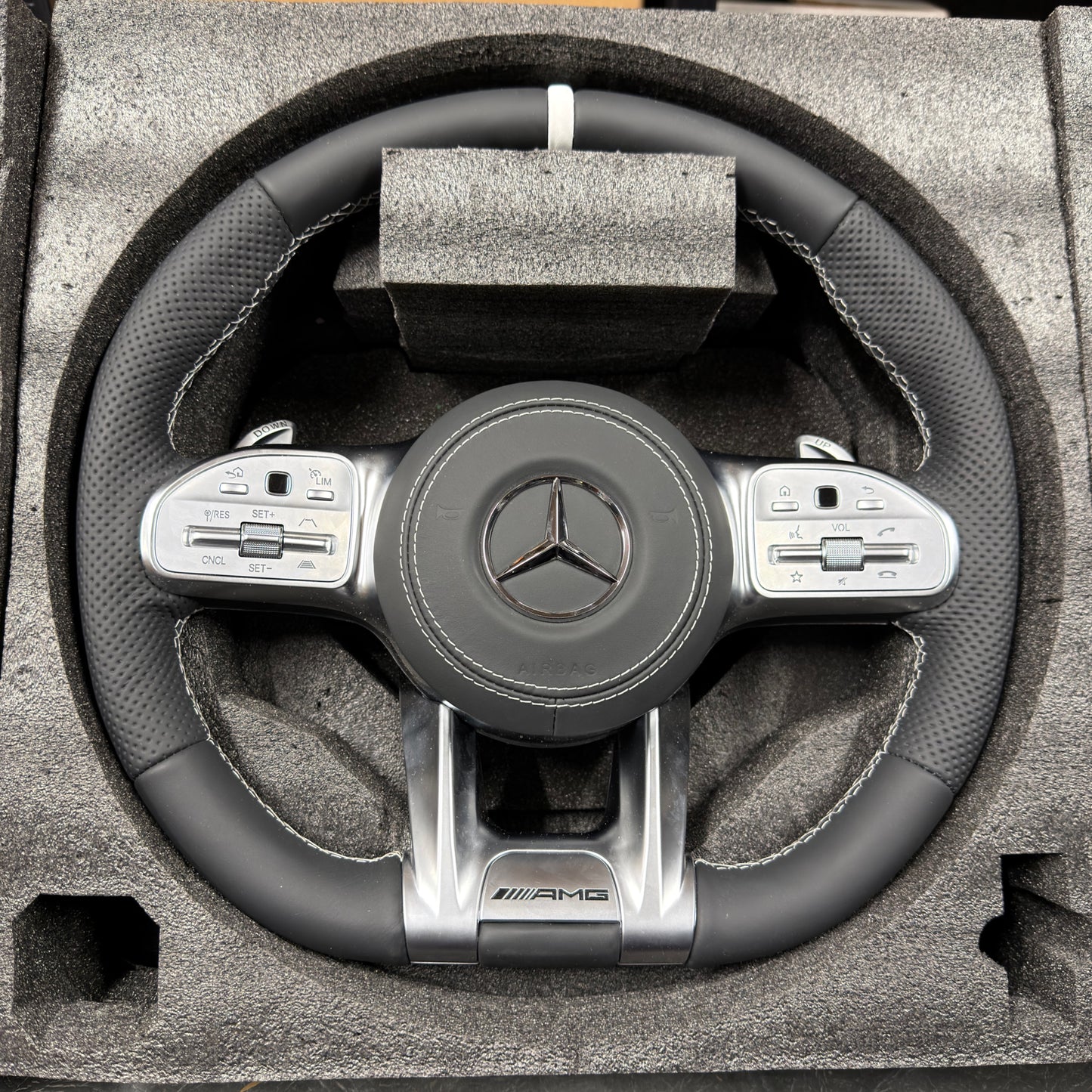Mercedes-Benz Flat-Bottom Steering Wheel