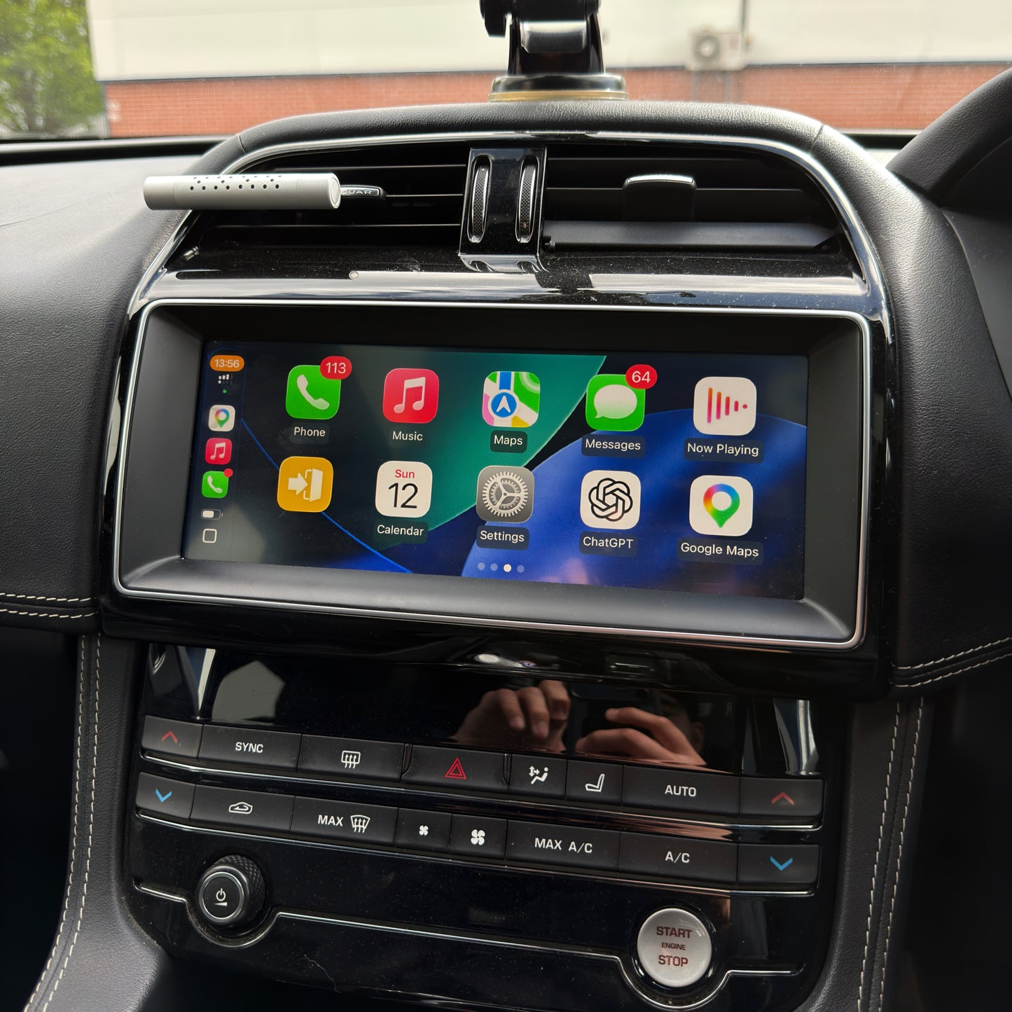 Jaguar XE/XF/F-Pace 10.25" Screen Upgrade with Apple CarPlay