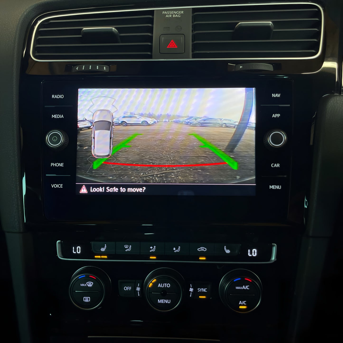 Volkswagen Golf MK7/7.5 Reversing Pop-Up Camera