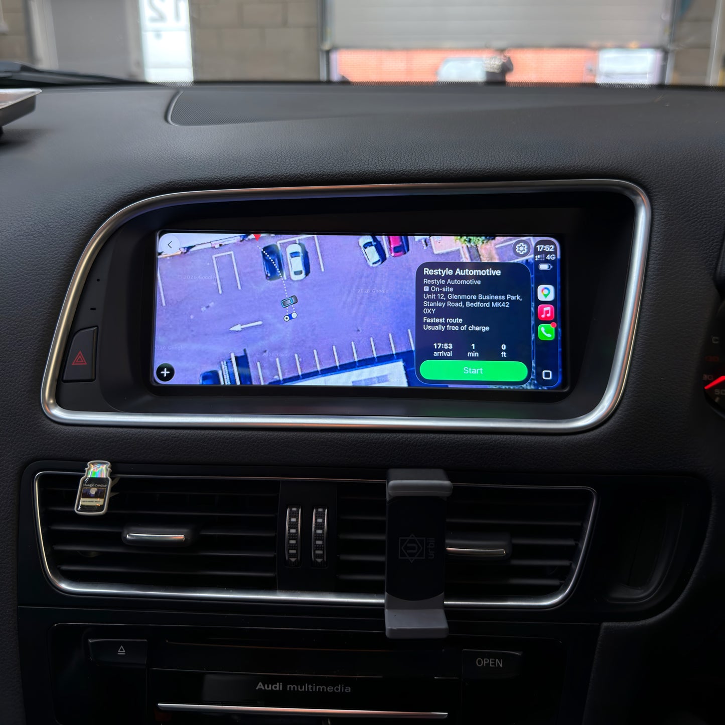Audi Q5 8.8" Touch Screen Upgrade (2008–2017)