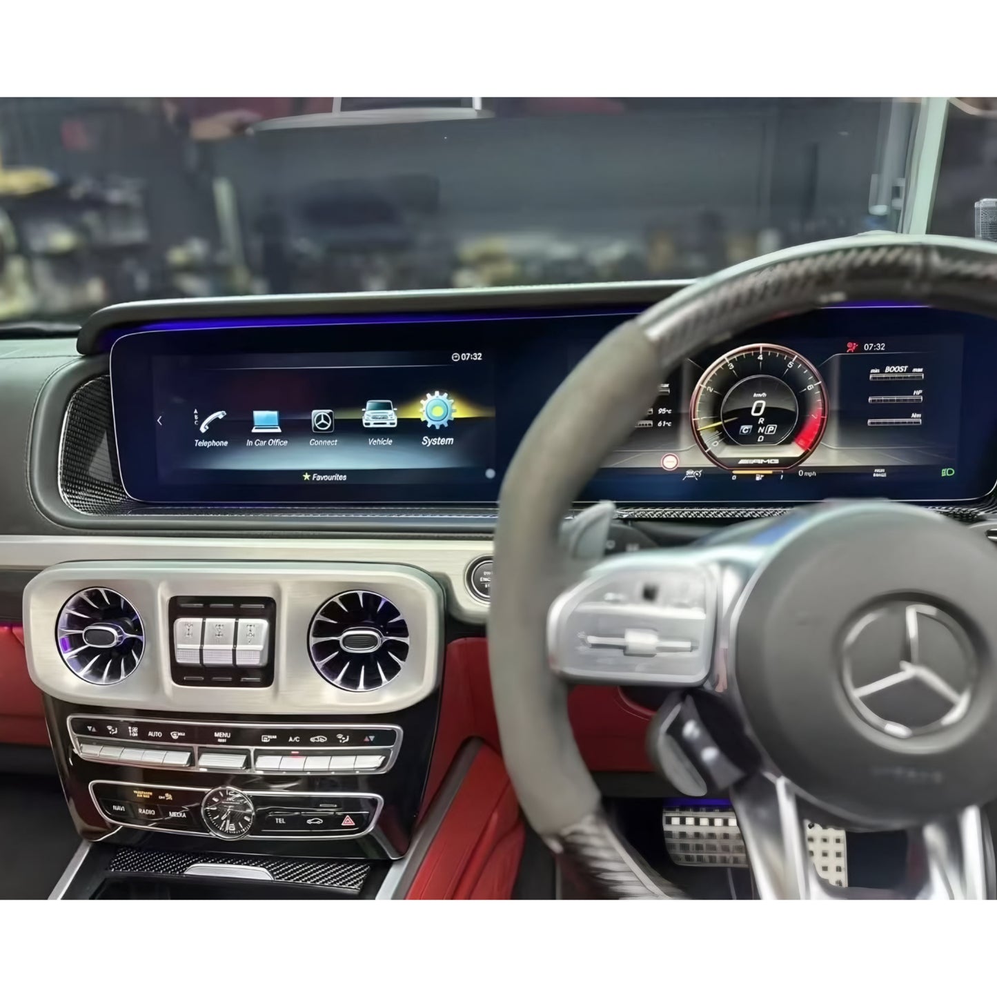 Mercedes-Benz G-Wagon 24.6" Dual Screen