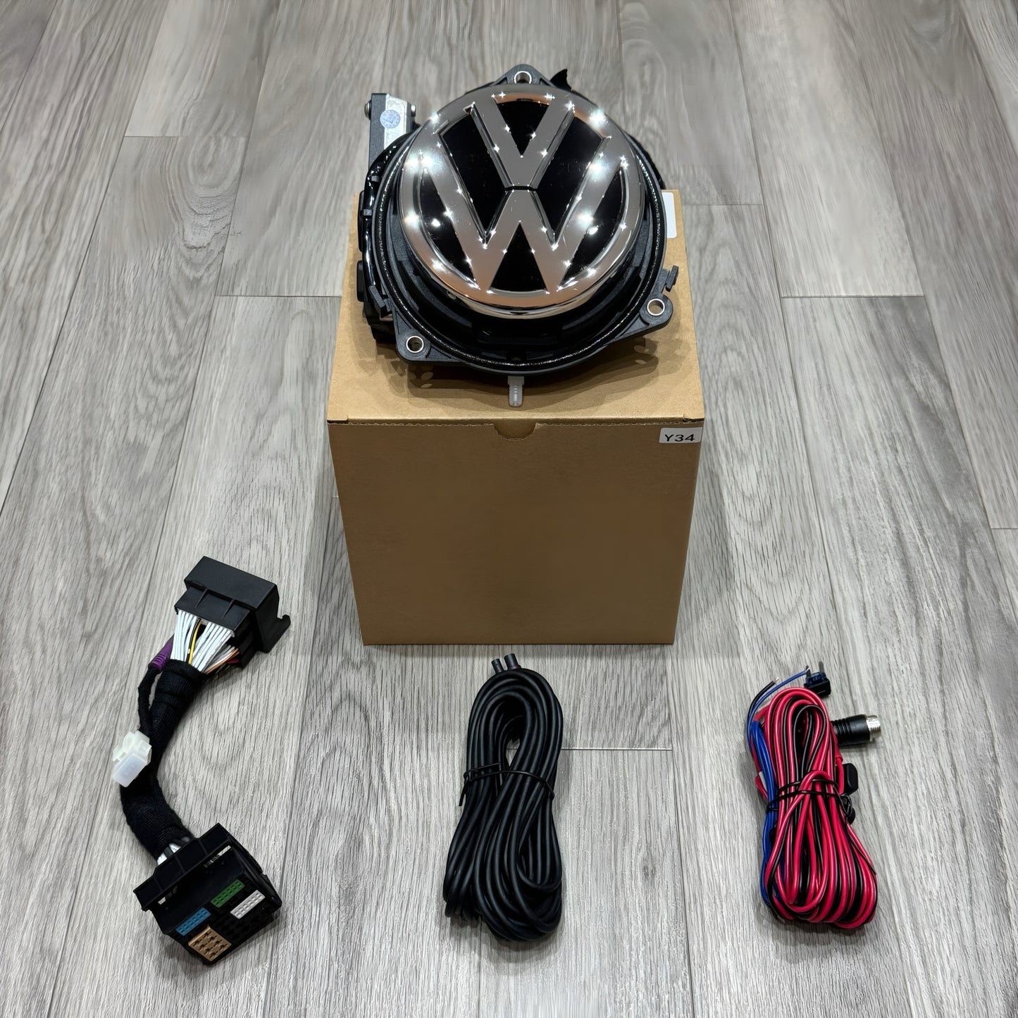 Volkswagen Golf MK7/7.5 Reversing Pop-Up Camera