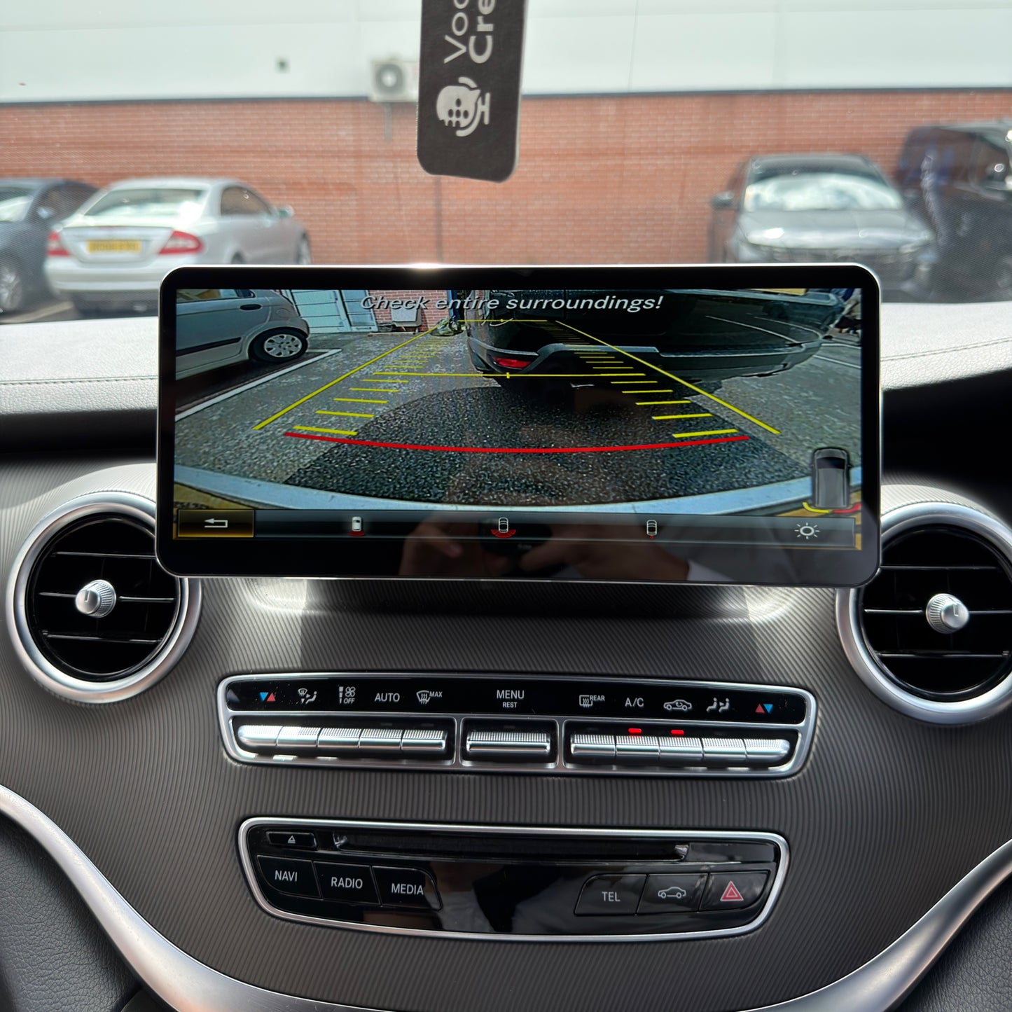 Mercedes-Benz V-Class 12.3" Screen Upgrade