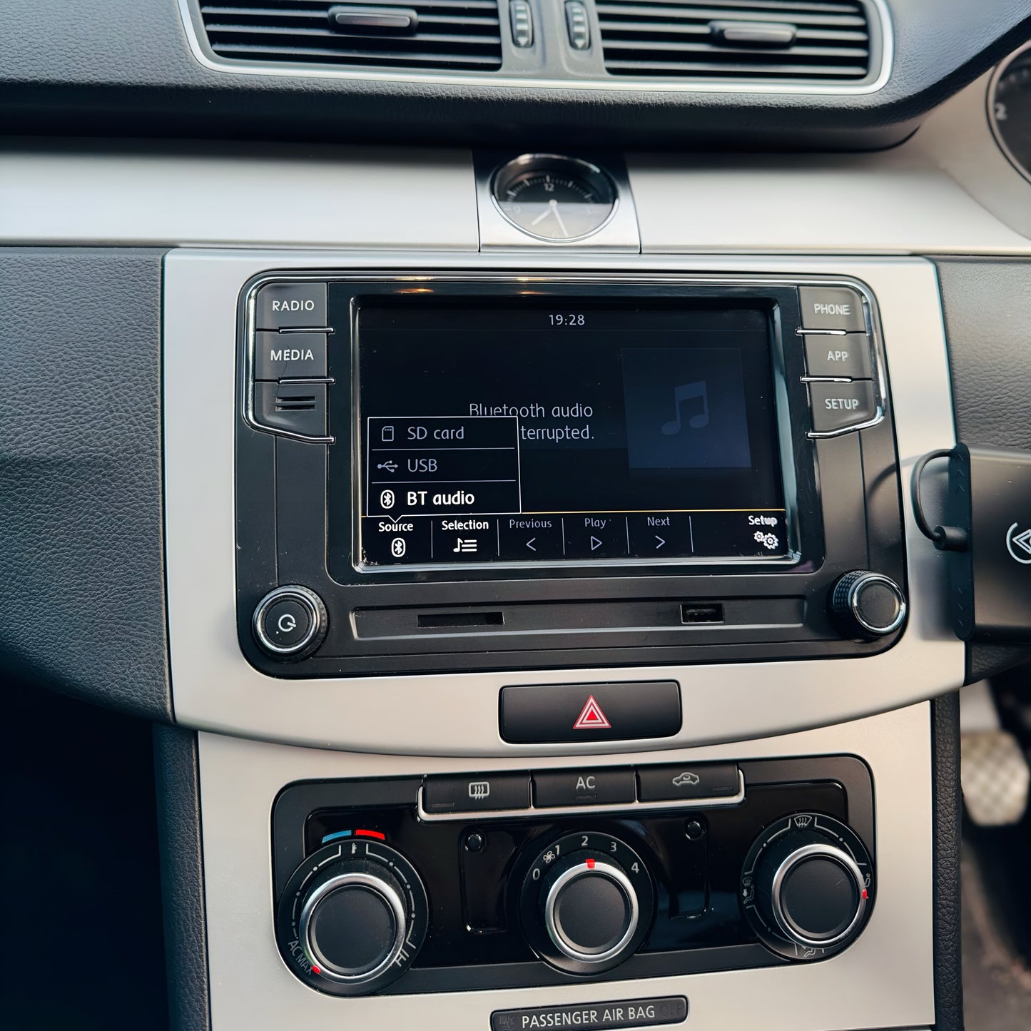 VW RCD360 CarPlay & Android Auto Head Unit Upgrade