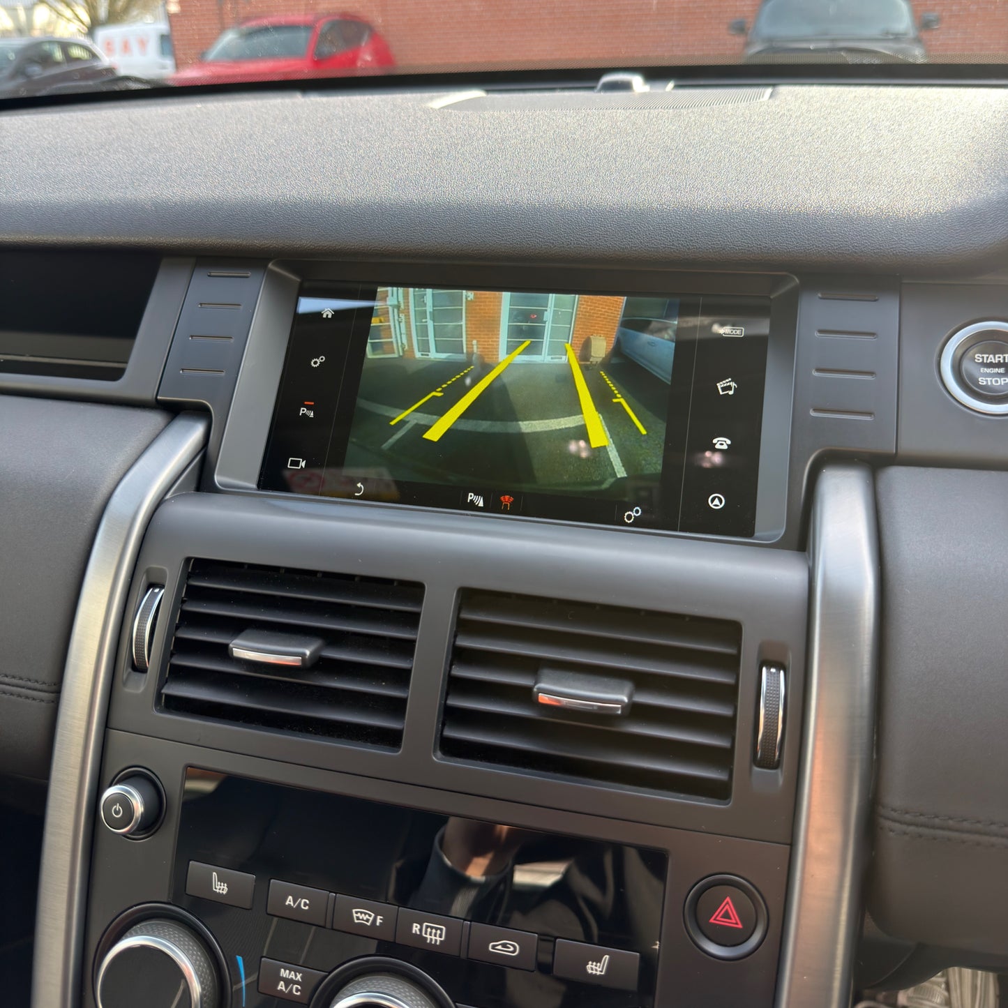 Land Rover Discovery Sport L550 10.25" Touch Screen Upgrade