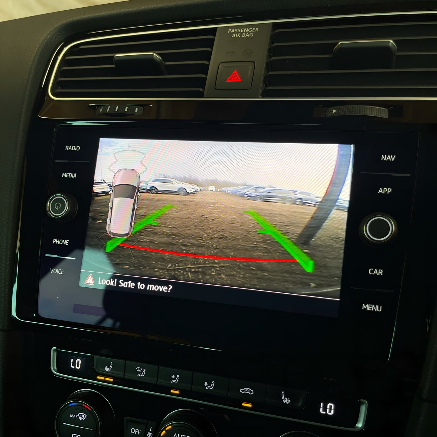 Volkswagen Golf MK7/7.5 Reversing Pop-Up Camera