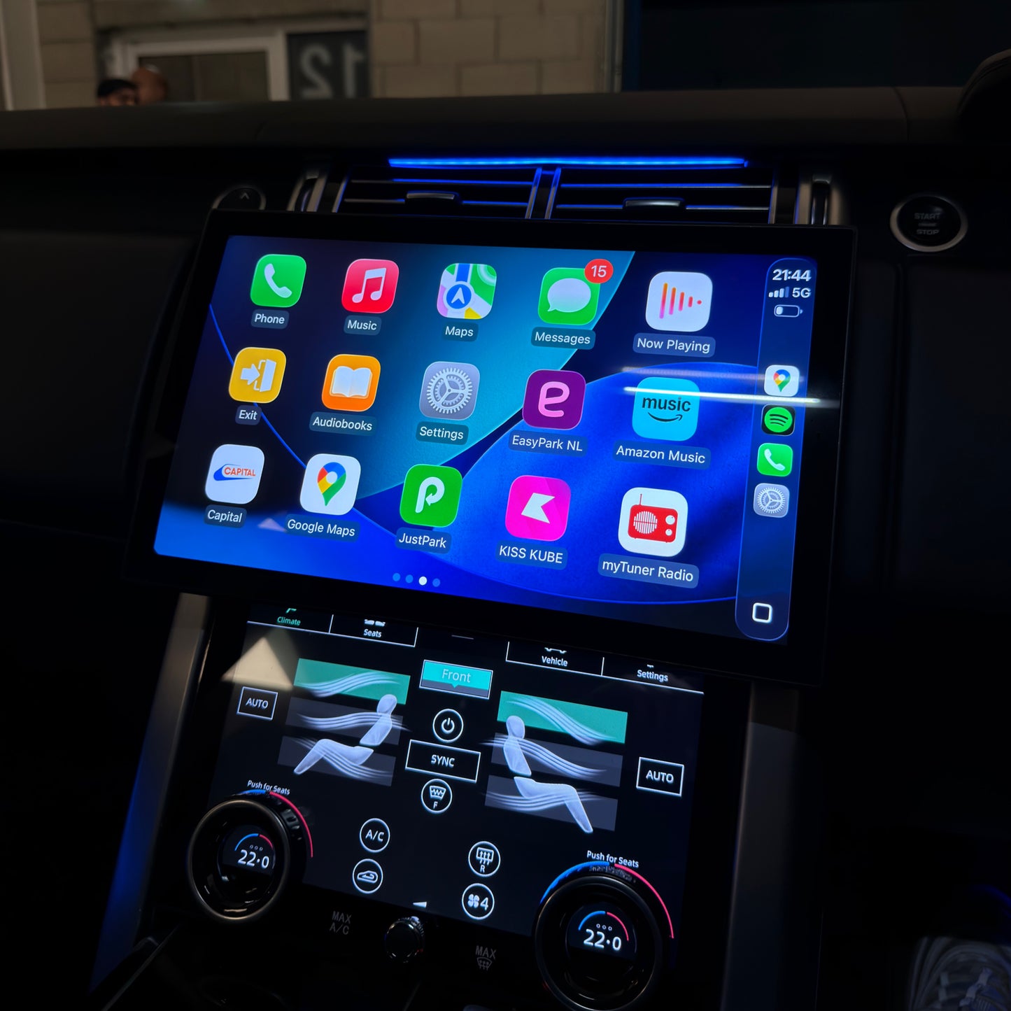 Range Rover Sport L494 (2013–2017) 13.3" Touch Screen Upgrade