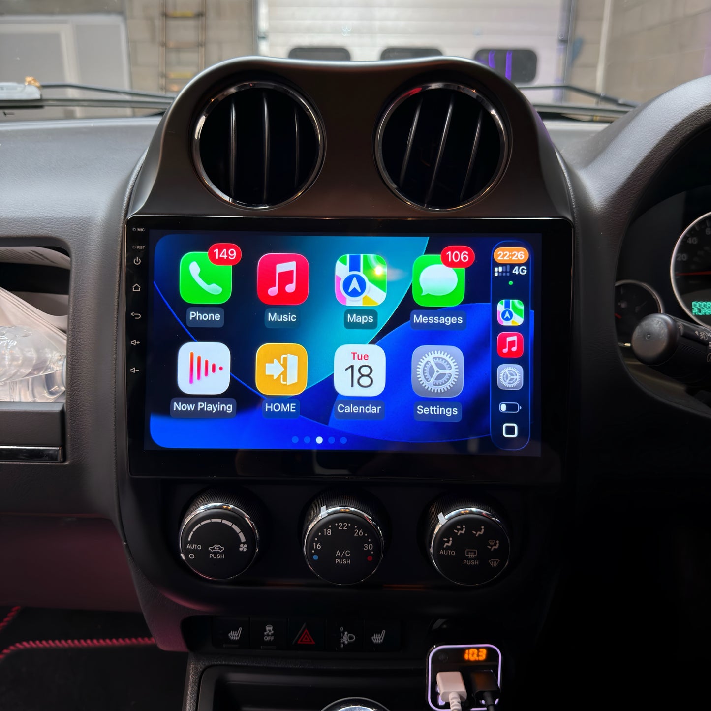Jeep Compass 10.4" Screen Upgrade with Apple CarPlay/Android Auto