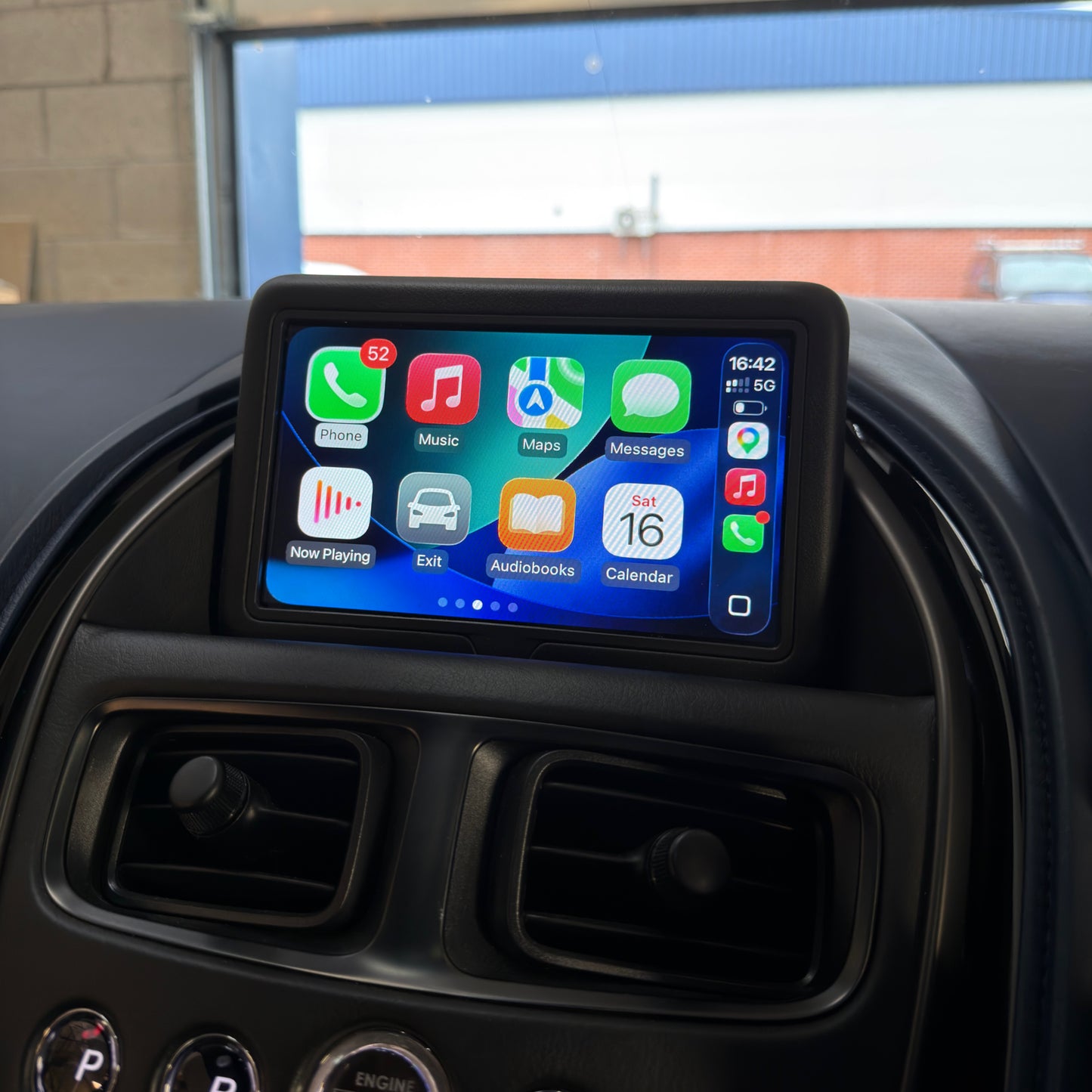 Aston Martin DB11 (2016-2021) Apple CarPlay/Android Auto Upgrade