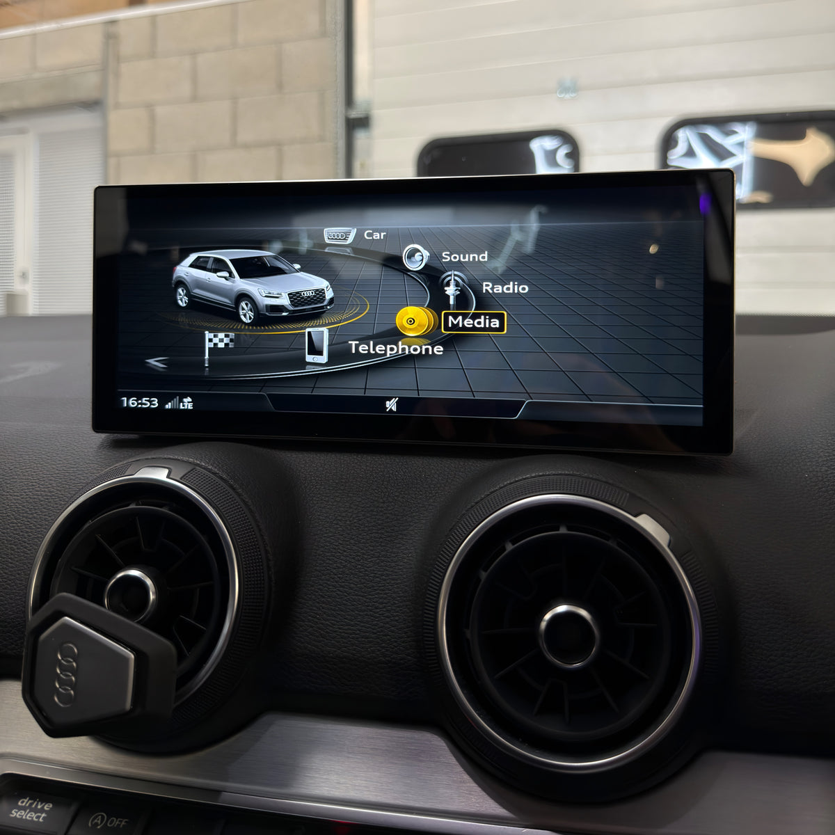 Audi Q2 (2016-2021) 10.25" Screen Upgrade