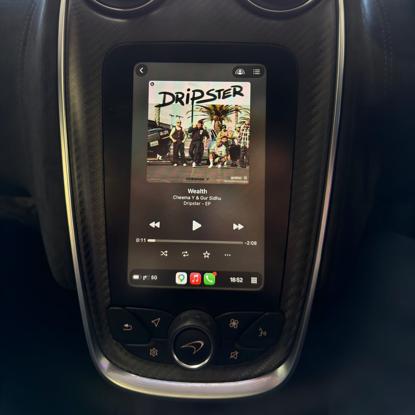 McLaren Wireless Apple CarPlay & Android Auto Upgrade