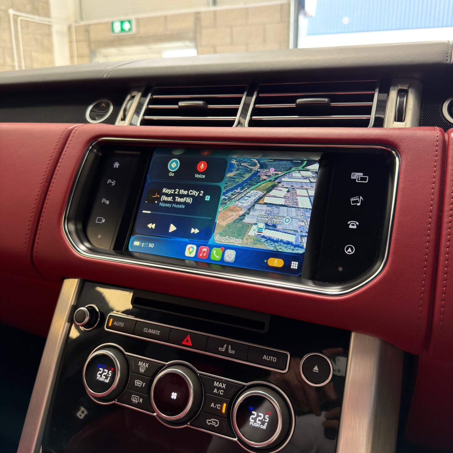 Range Rover Apple CarPlay/Android Auto Upgrade