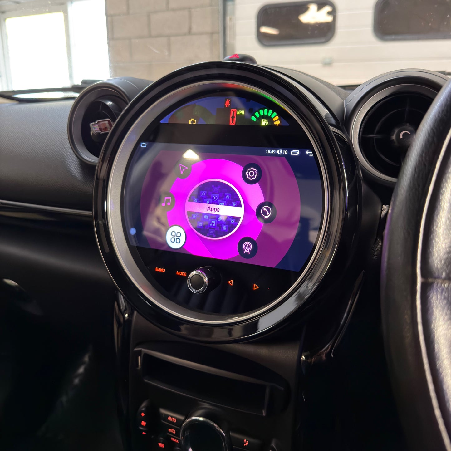 Mini Cooper/Countryman F55/56 9" Touchscreen with Apple CarPlay/Android Auto