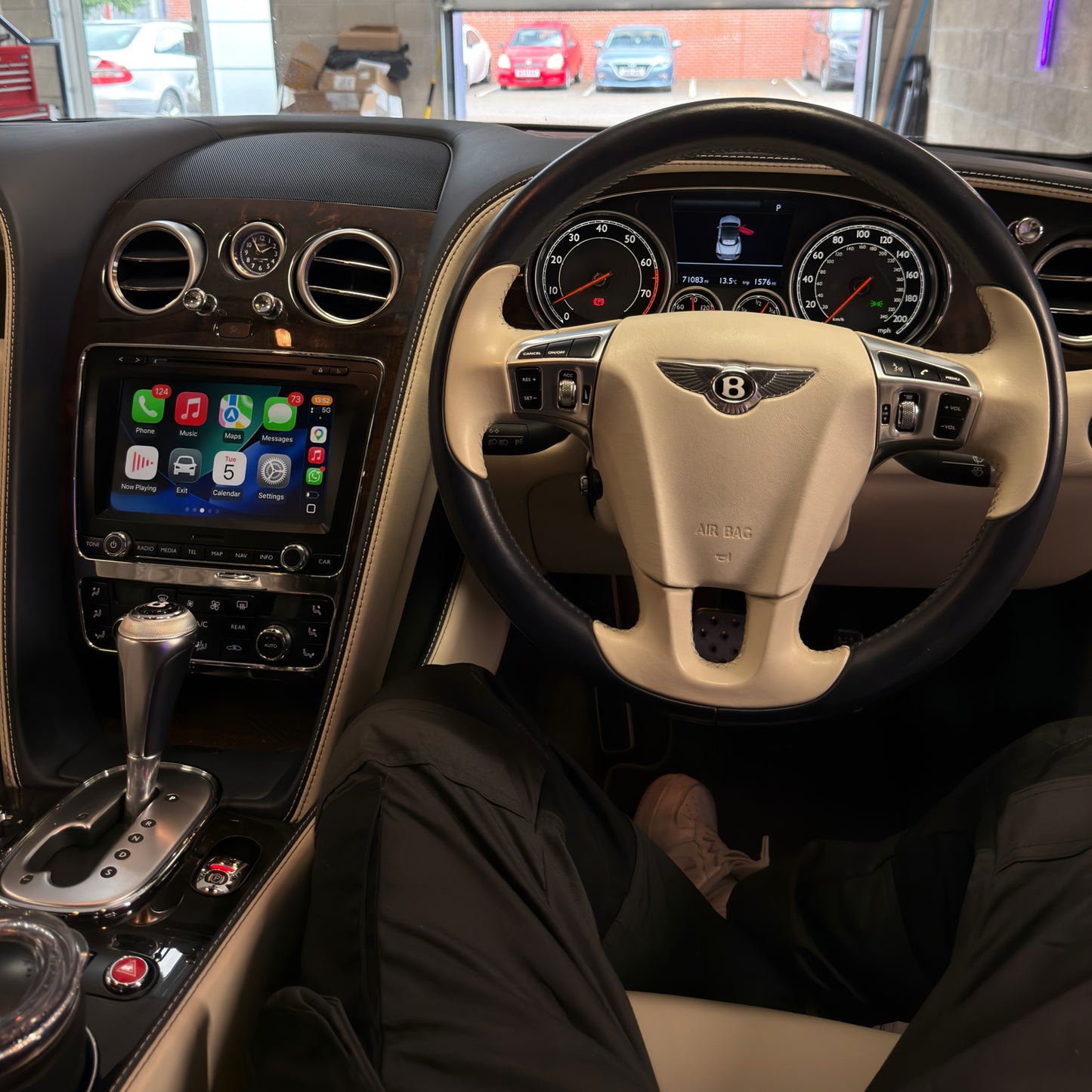 Bentley Continental GT/Flying Spur Apple CarPlay/Android Auto Upgrade