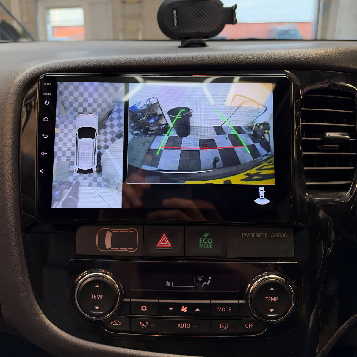 Mitsubishi Outlander/Pajero 9" Screen Upgrade