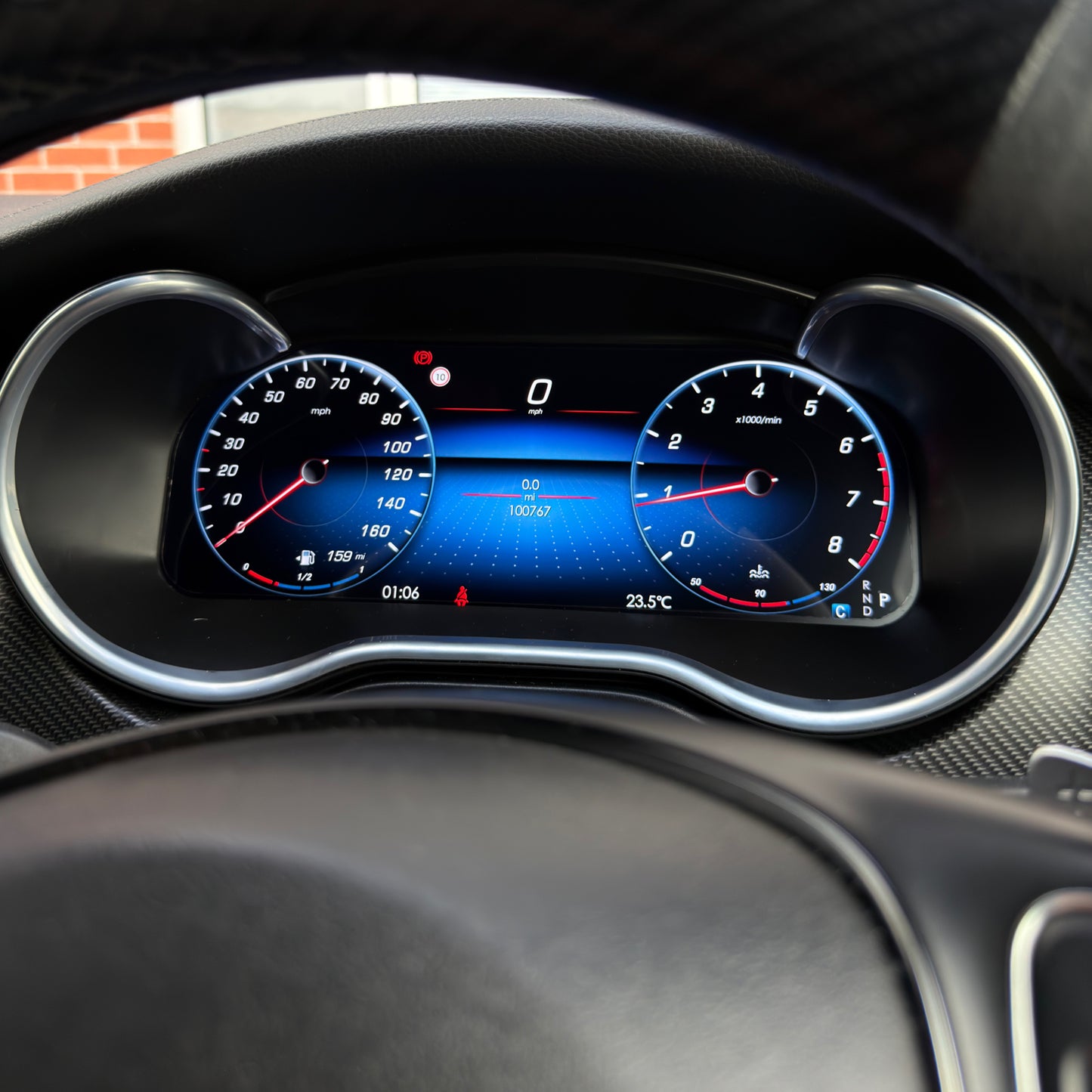 Mercedes-Benz V-Class Virtual Cockpit