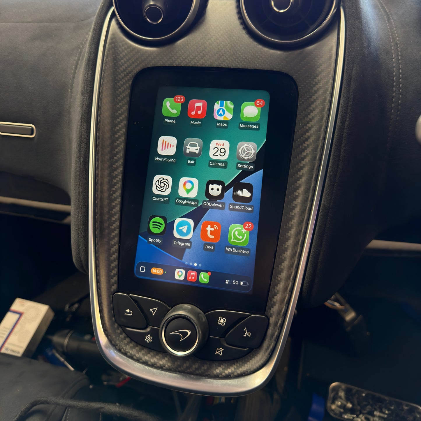 McLaren Wireless Apple CarPlay & Android Auto Upgrade