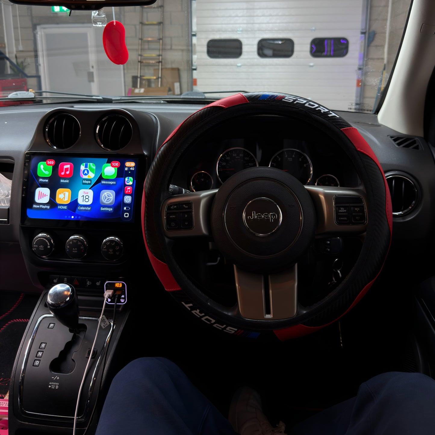 Jeep Compass 10.4" Screen Upgrade with Apple CarPlay/Android Auto
