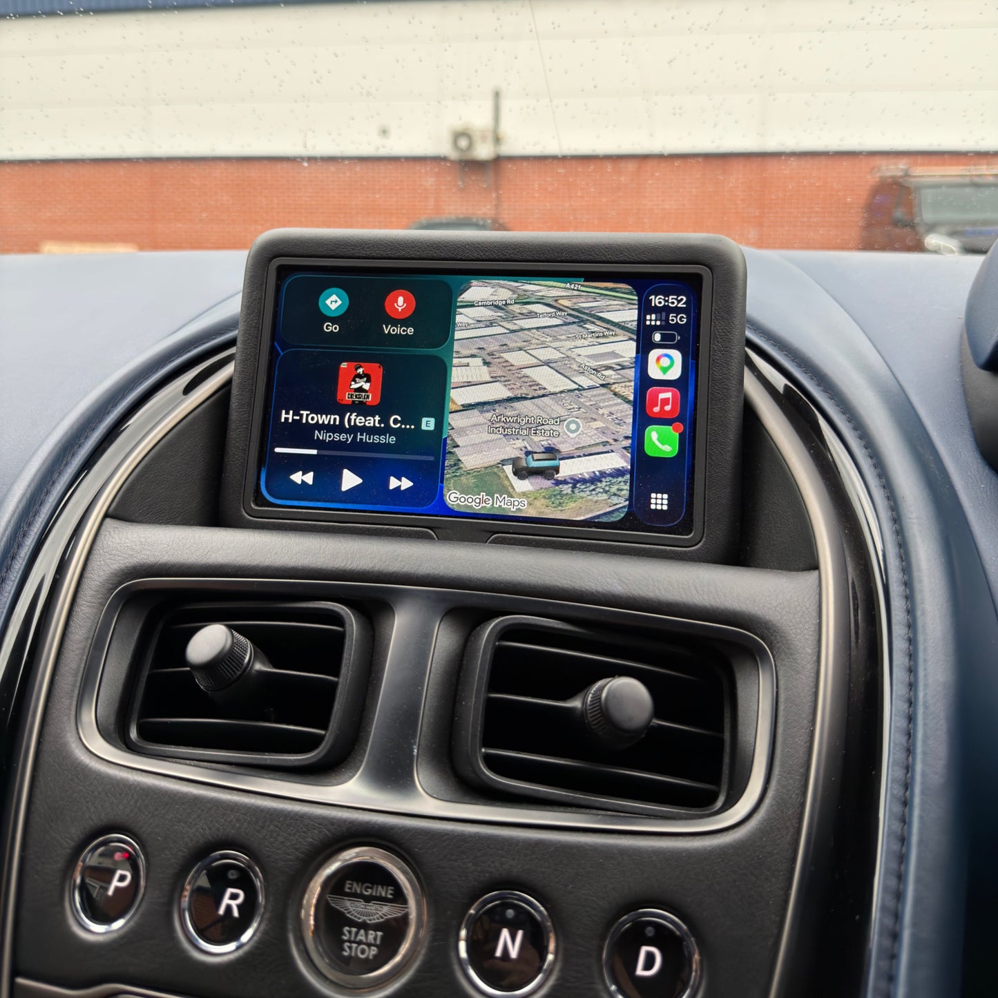 Aston Martin DB11 (2016-2021) Apple CarPlay/Android Auto Upgrade