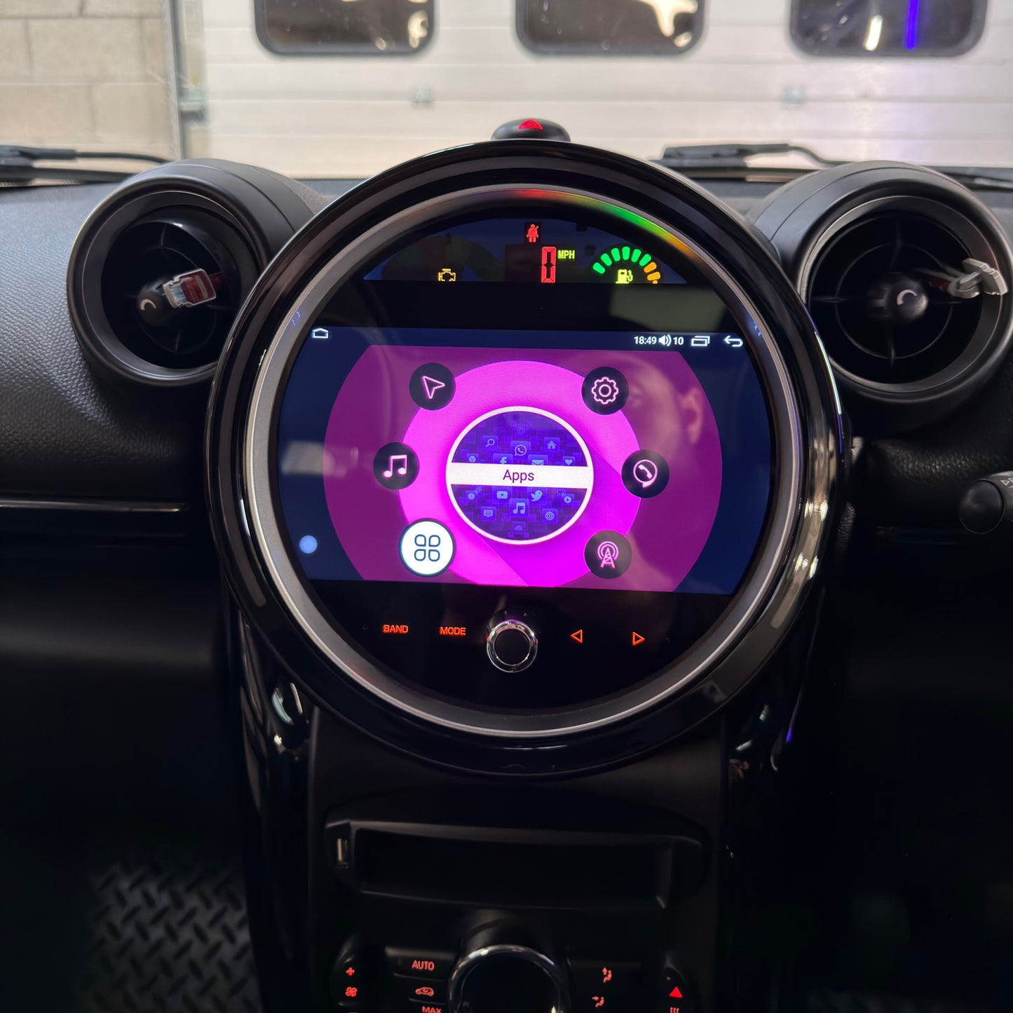 Mini Cooper/Countryman F55/56 9" Touchscreen with Apple CarPlay/Android Auto