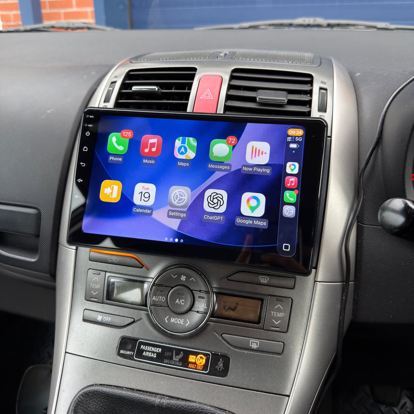 Toyota Auris 9" Screen Upgrade (2006-2012)