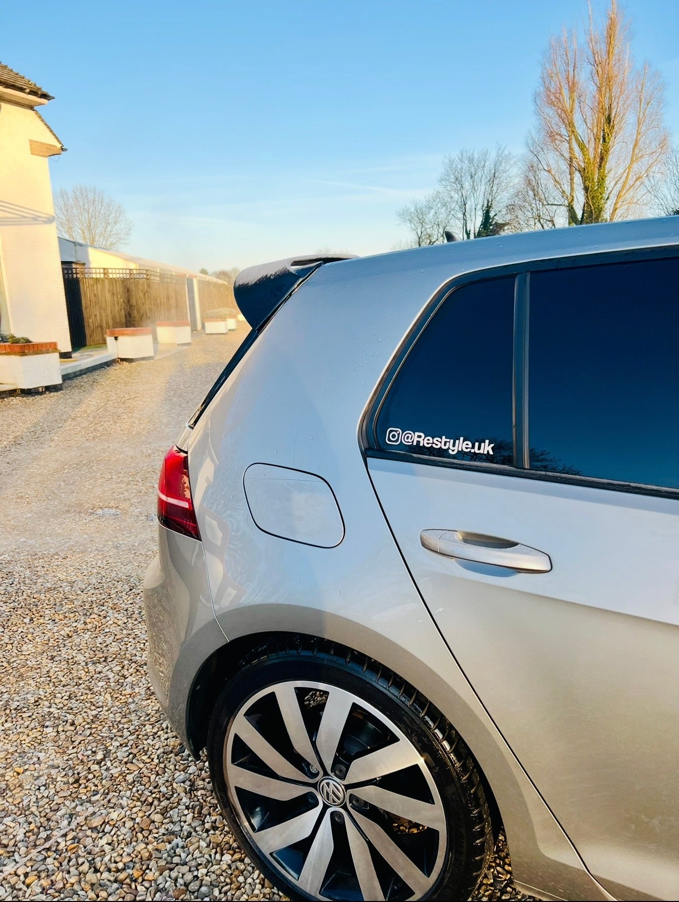 Window tinting service